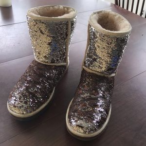 cute sparkly ugg boots ♡